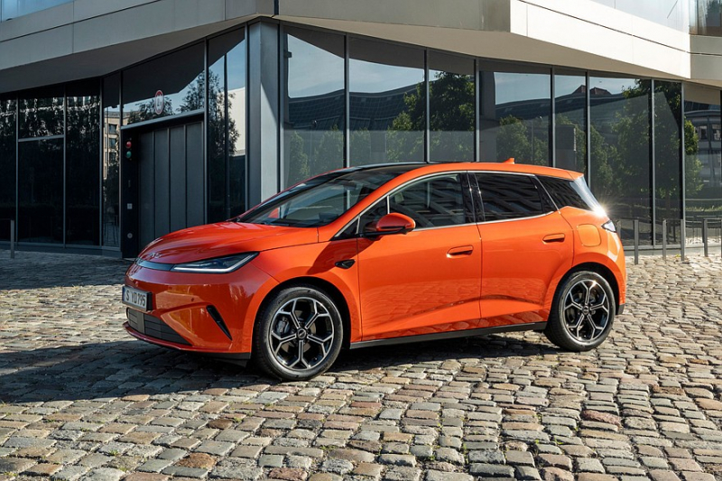 BYD Dolphin G представлен в Европе в двух вариантах мощности