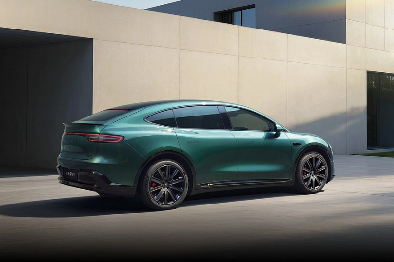 Chery и Huawei анонсировали кроссовер Luxeed RX в новом стиле