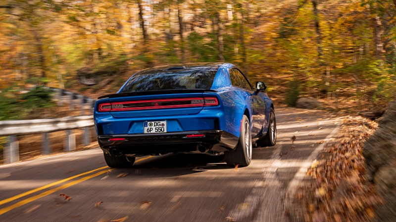 Новый Dodge Charger добрался до Европы, цена известна