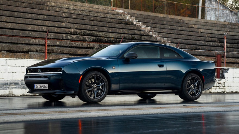 Новый Dodge Charger добрался до Европы, цена известна