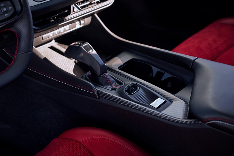Новый Dodge Charger добрался до Европы, цена известна