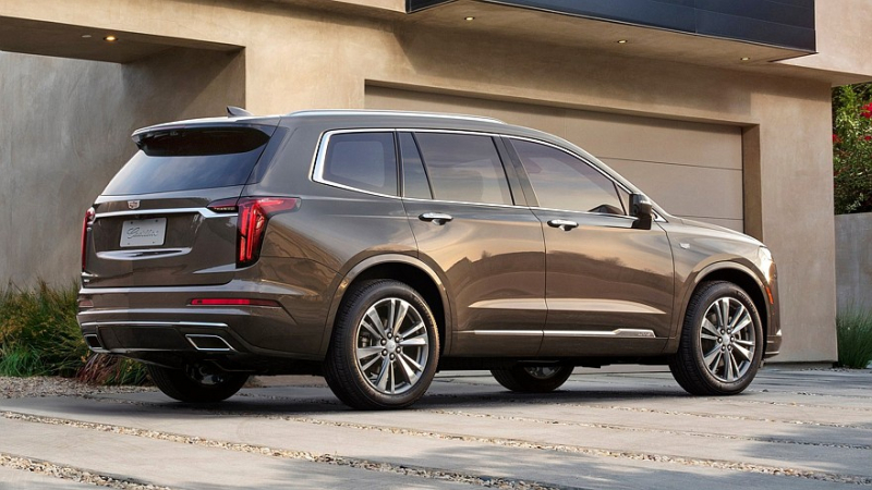 Бензиновый Cadillac XT6 вернётся в строй на фоне слабых продаж электромобилей