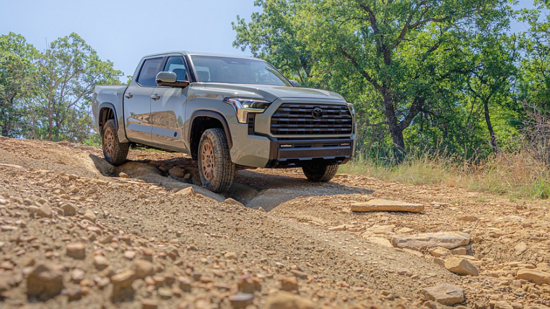 Большой пикап Toyota Tundra обзавёлся внедорожной версией Trailhunter